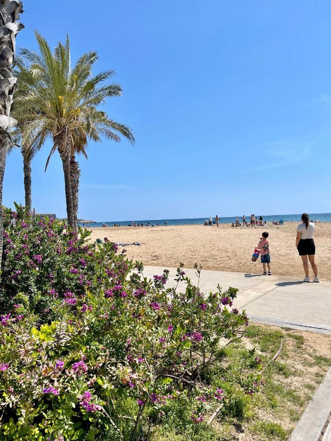 Apartbeach Atalaya Mar Junto Playa Salou Exterior foto